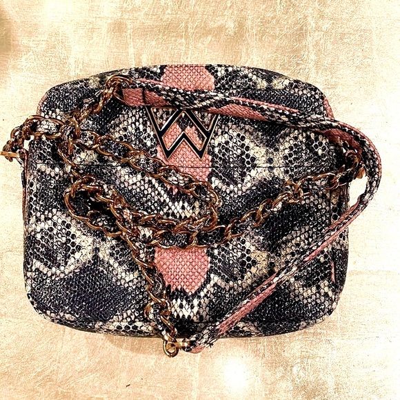 NWT Kelly Wynne’s Mingle Mini - Picture 2 of 5